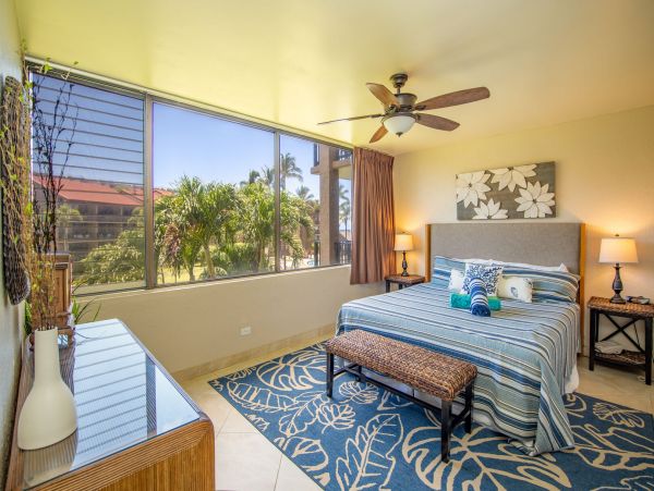 Two Bedroom Oceanfront Vacation Rental in Maui