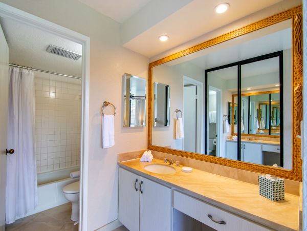 Two Bedroom Oceanfront Vacation Rental in Maui