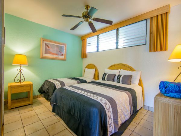 Ocean & Mountain Views Vacation Rental in Kahana