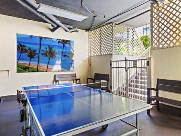 Lovely Getaway with 2 Bedrooms and Ocean Views