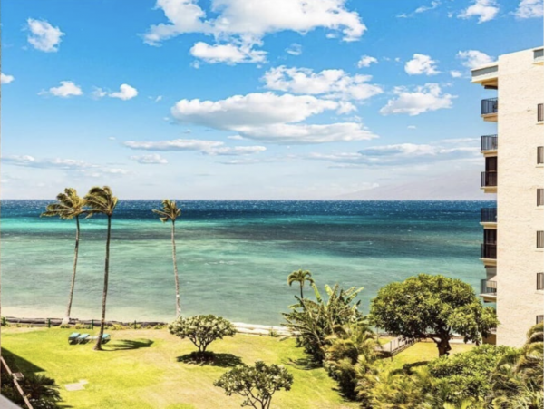 Lovely Getaway with 2 Bedrooms and Ocean Views