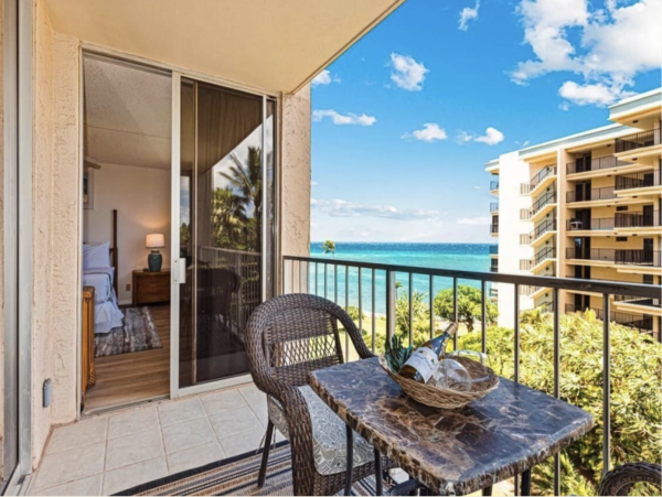 Lovely Getaway with 2 Bedrooms and Ocean Views