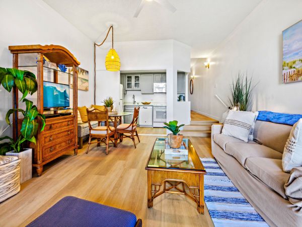 Lovely Kaanapali Condo with Ocean Views 1 Bedroom Sleeps 4
