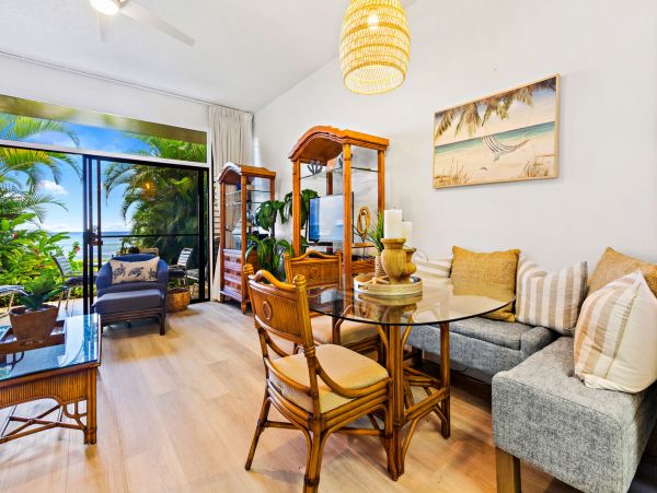 Lovely Kaanapali Condo with Ocean Views 1 Bedroom Sleeps 4