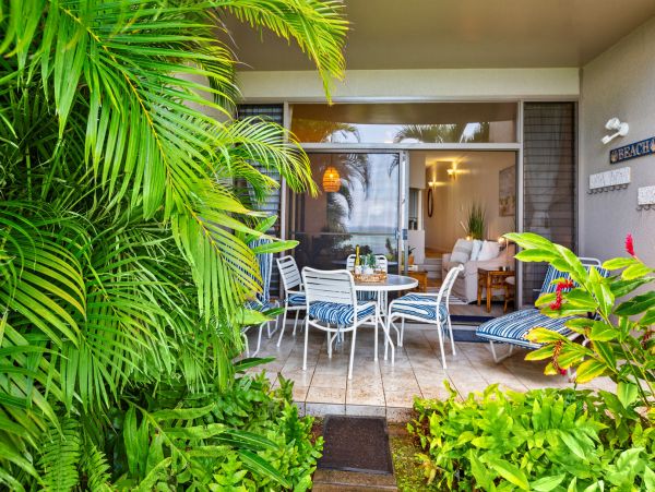 Lovely Kaanapali Condo with Ocean Views 1 Bedroom Sleeps 4