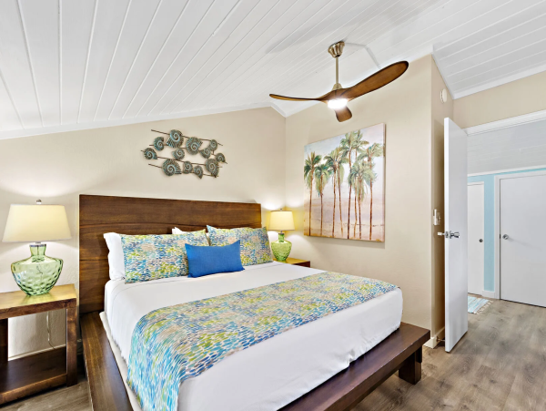 Stylish Oceanview Condo - Tropical Escape with Pool & Sunset Views