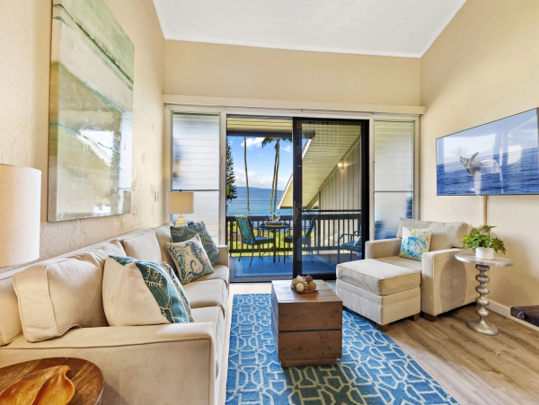 Stylish Oceanview Condo - Tropical Escape with Pool & Sunset Views