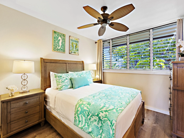 Stylish Oceanview Condo - Tropical Escape with Pool & Sunset Views