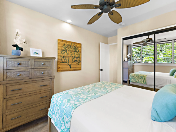 Stylish Oceanview Condo - Tropical Escape with Pool & Sunset Views