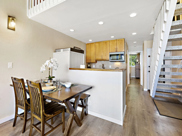 Stylish Oceanview Condo - Tropical Escape with Pool & Sunset Views
