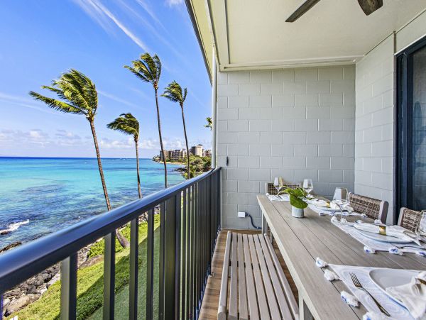 Maui Oceanfront Vacation Rental Luxury 3-Bedroom Maui Condo with Lanai Views