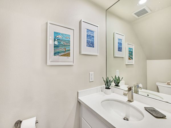 Maui Oceanfront Vacation Rental Luxury 3-Bedroom Maui Condo with Lanai Views