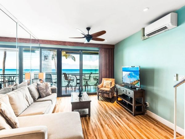 Oceanfront Maui Vacation Rental - 3-Bedroom Condo with Lanai & Panoramic Views