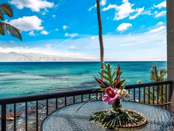 Oceanfront Maui Vacation Rental - 3-Bedroom Condo with Lanai & Panoramic Views