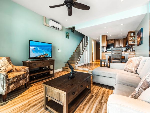 Oceanfront Maui Vacation Rental - 3-Bedroom Condo with Lanai & Panoramic Views