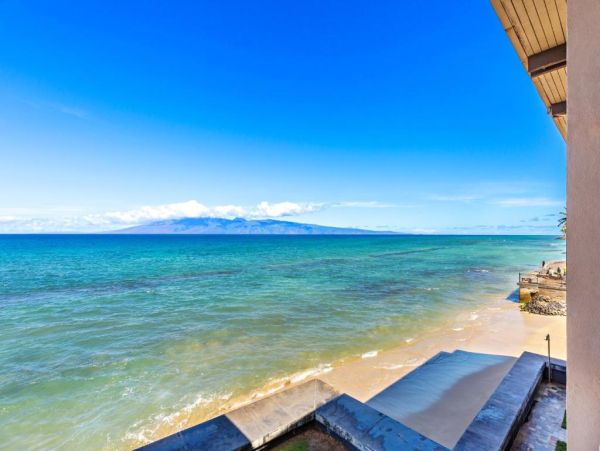 Magnificent Views of the Pacific Ocean West Maui Pure luxury