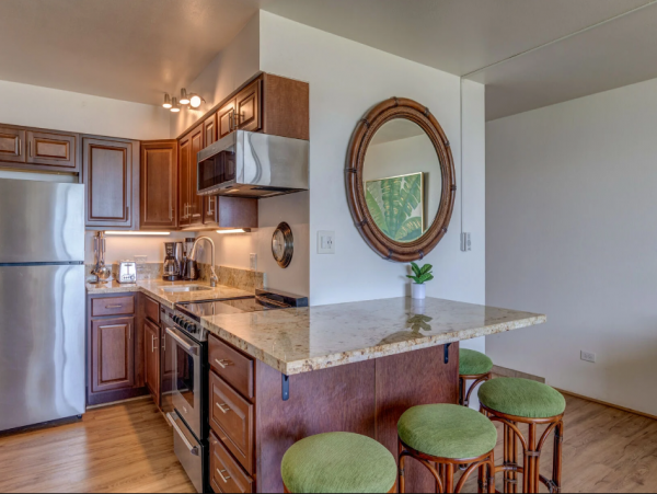 Lahaina Vacation Rental: Beachfront Luxury and Comfort
