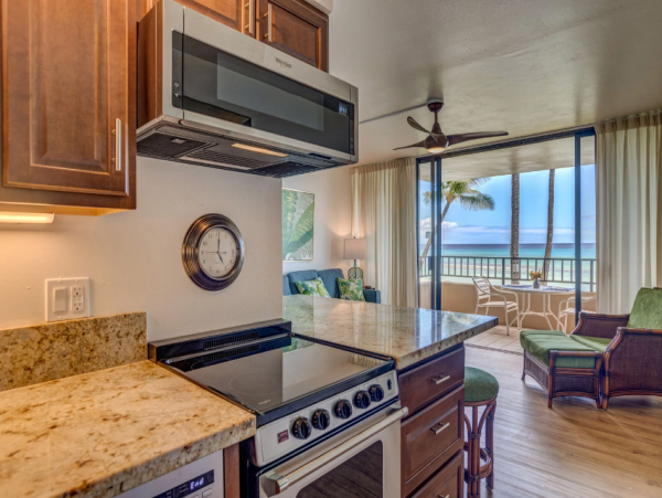 Lahaina Vacation Rental: Beachfront Luxury and Comfort