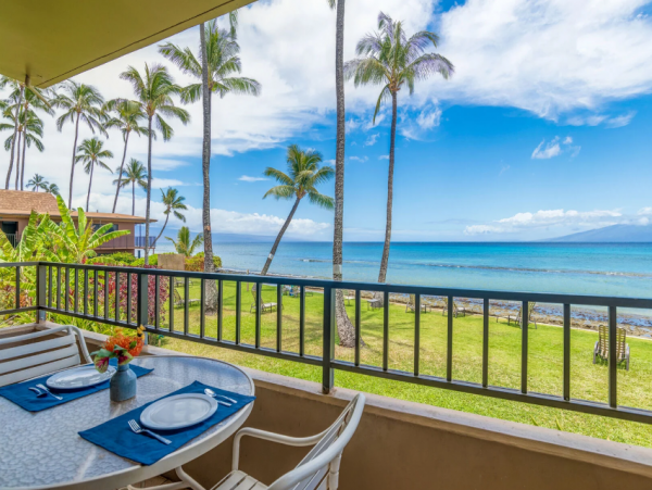 Lahaina Vacation Rental: Beachfront Luxury and Comfort