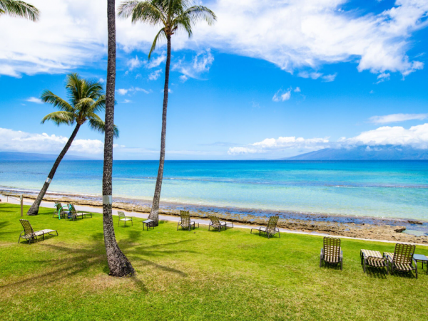 Lahaina Vacation Rental: Beachfront Luxury and Comfort
