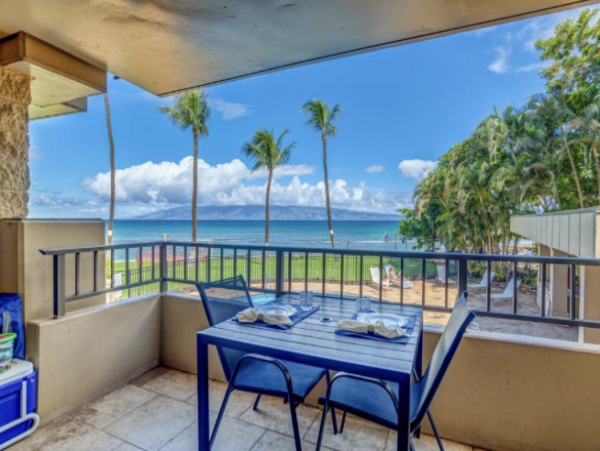 Delightful Lanai with Pacific Views