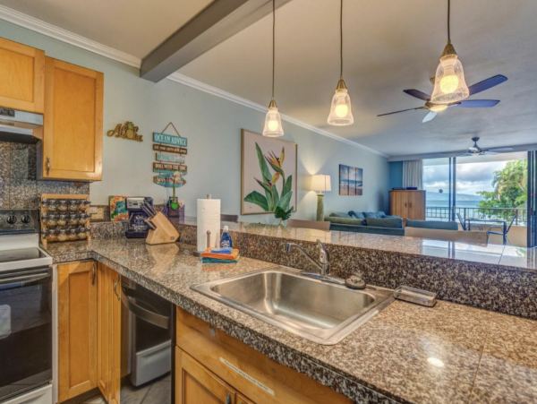 Delightful Lanai with Pacific Views