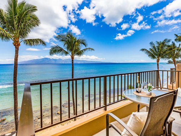 West Maui Oceanfront Condo With Lanai Ocean Views