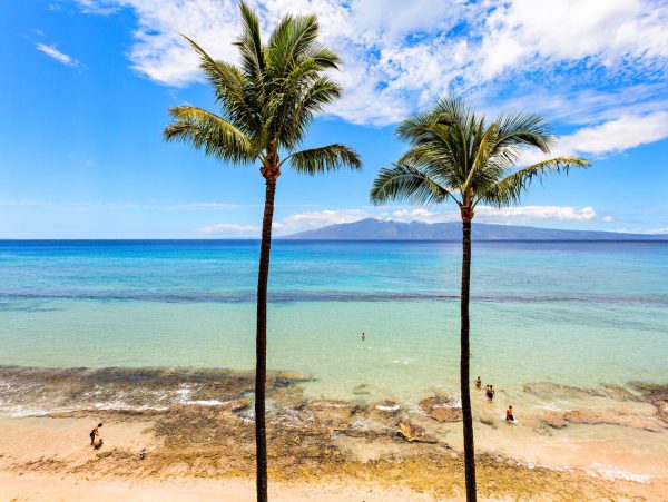 West Maui Oceanfront Condo With Lanai Ocean Views