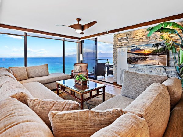 Ka'anapali Oceanfront Condo With Panoramic Views