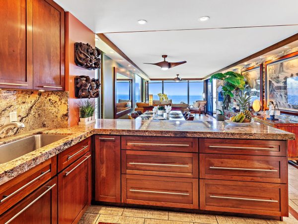Ka'anapali Oceanfront Condo With Panoramic Views