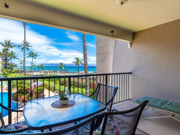 West Maui Oceanfront Condo With Lanai And Reef Access