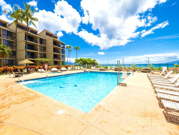 Discover Your Ideal Maui Getaway - Oceanfront Kaanapali Two Bedroom