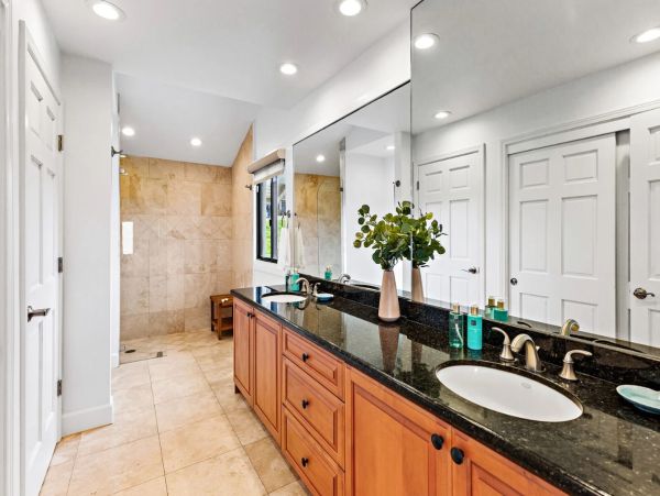 Kapalua Two Bedroom Rental with Sweeping Ocean Views