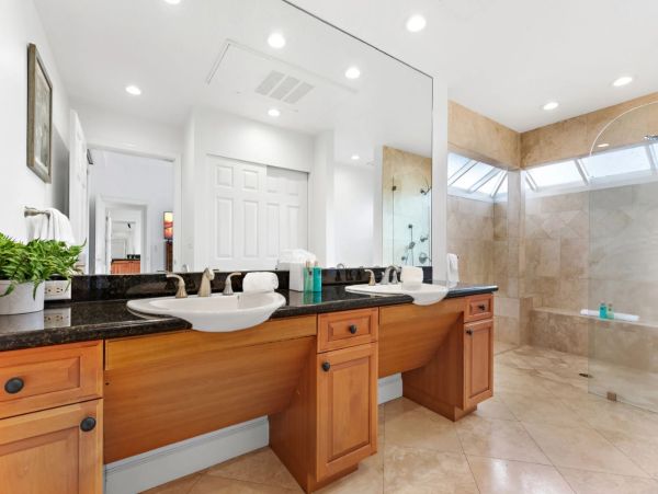 Kapalua Two Bedroom Rental with Sweeping Ocean Views