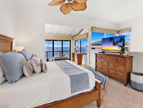 Kapalua Two Bedroom Rental with Sweeping Ocean Views