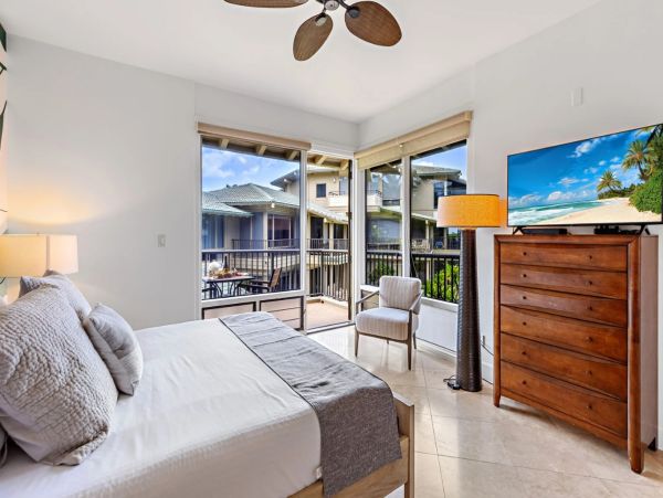 Kapalua Two Bedroom Rental with Sweeping Ocean Views
