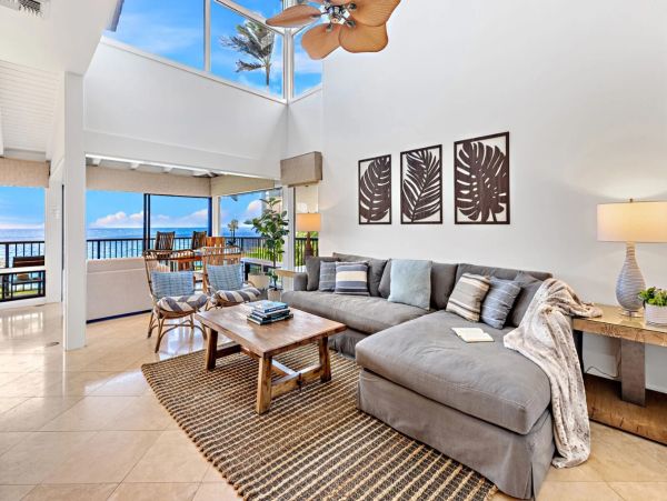 Kapalua Two Bedroom Rental with Sweeping Ocean Views