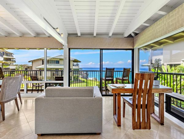 Kapalua Two Bedroom Rental with Sweeping Ocean Views