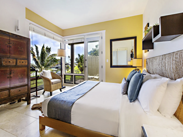 Stunning Two Bedroom Kapalua Vacation Condo Oceanfront