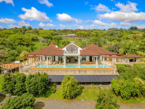 World Class Luxury Retreat Estate Big Island