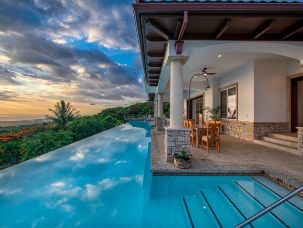World Class Luxury Retreat Estate Big Island