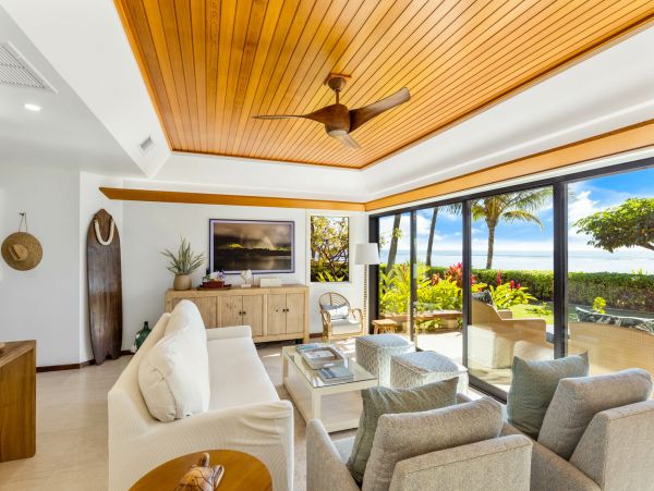 Pure Luxury Beachfront Vacation Condo Boutique Community Private and Exclusive
