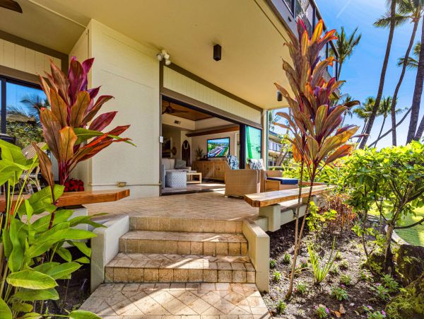Pure Luxury Beachfront Vacation Condo Boutique Community Private and Exclusive