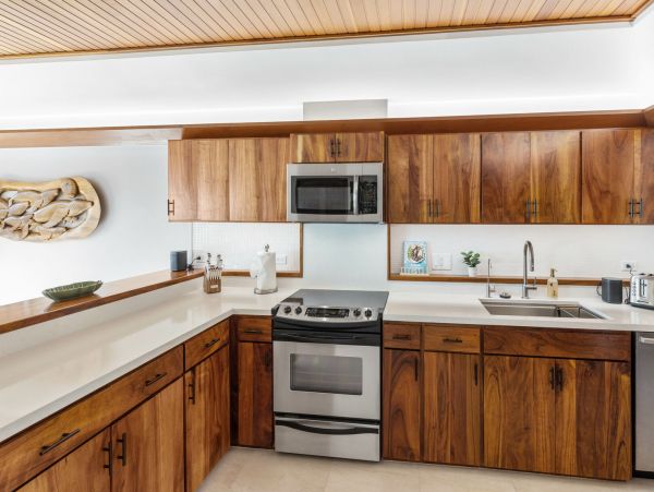 Pure Luxury Beachfront Vacation Condo Boutique Community Private and Exclusive