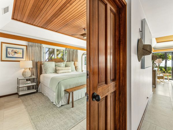 Pure Luxury Beachfront Vacation Condo Boutique Community Private and Exclusive