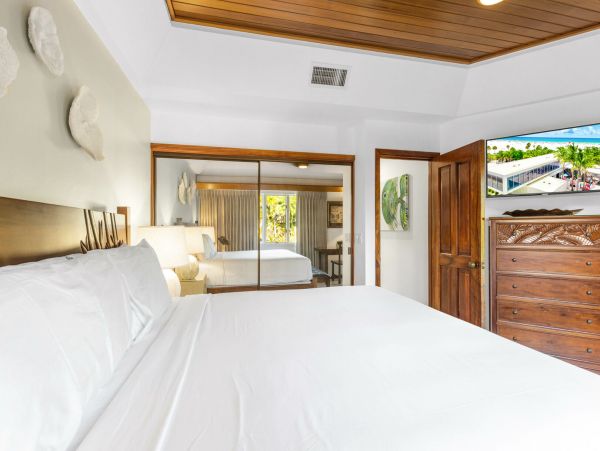 Pure Luxury Beachfront Vacation Condo Boutique Community Private and Exclusive