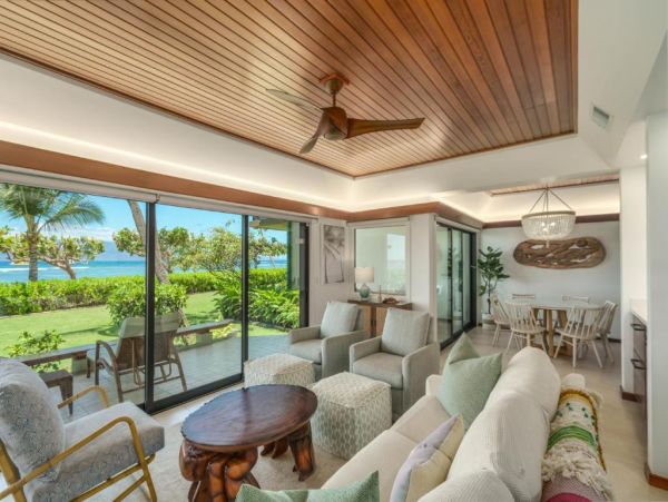 Pure Luxury Beachfront Vacation Condo Boutique Community Private and Exclusive