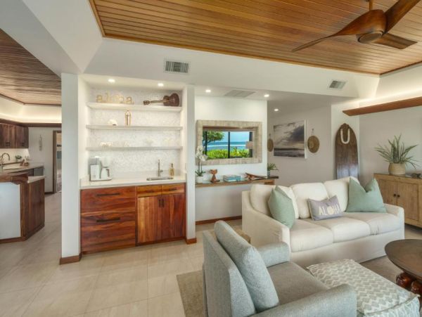 Pure Luxury Beachfront Vacation Condo Boutique Community Private and Exclusive