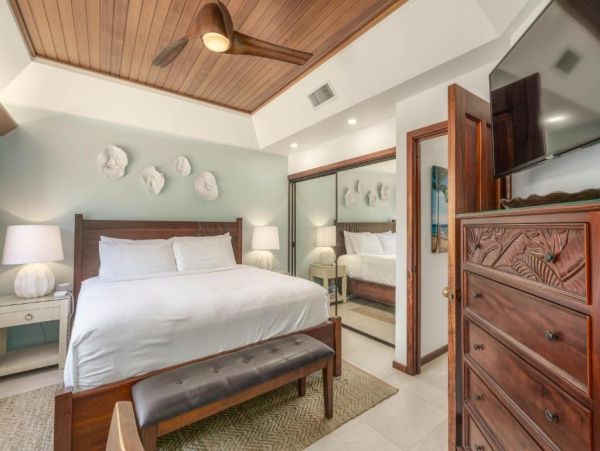 Pure Luxury Beachfront Vacation Condo Boutique Community Private and Exclusive