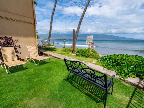 Discover Paradise: Ma'alaea Bay Vacation Rental Sleeps 4